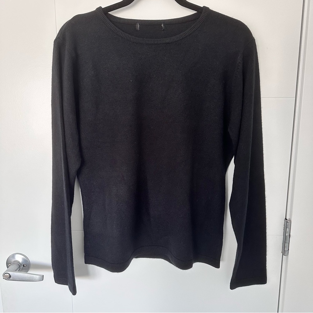 100% Cashmere Long Sleeve Sweater – Soft, Lightweight & Luxurious - Picture 3 of 10